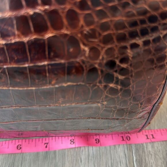 Vintage Ideal Leather Crocodile Bag Brown Embossed Brass Clasp - Picture 11 of 13
